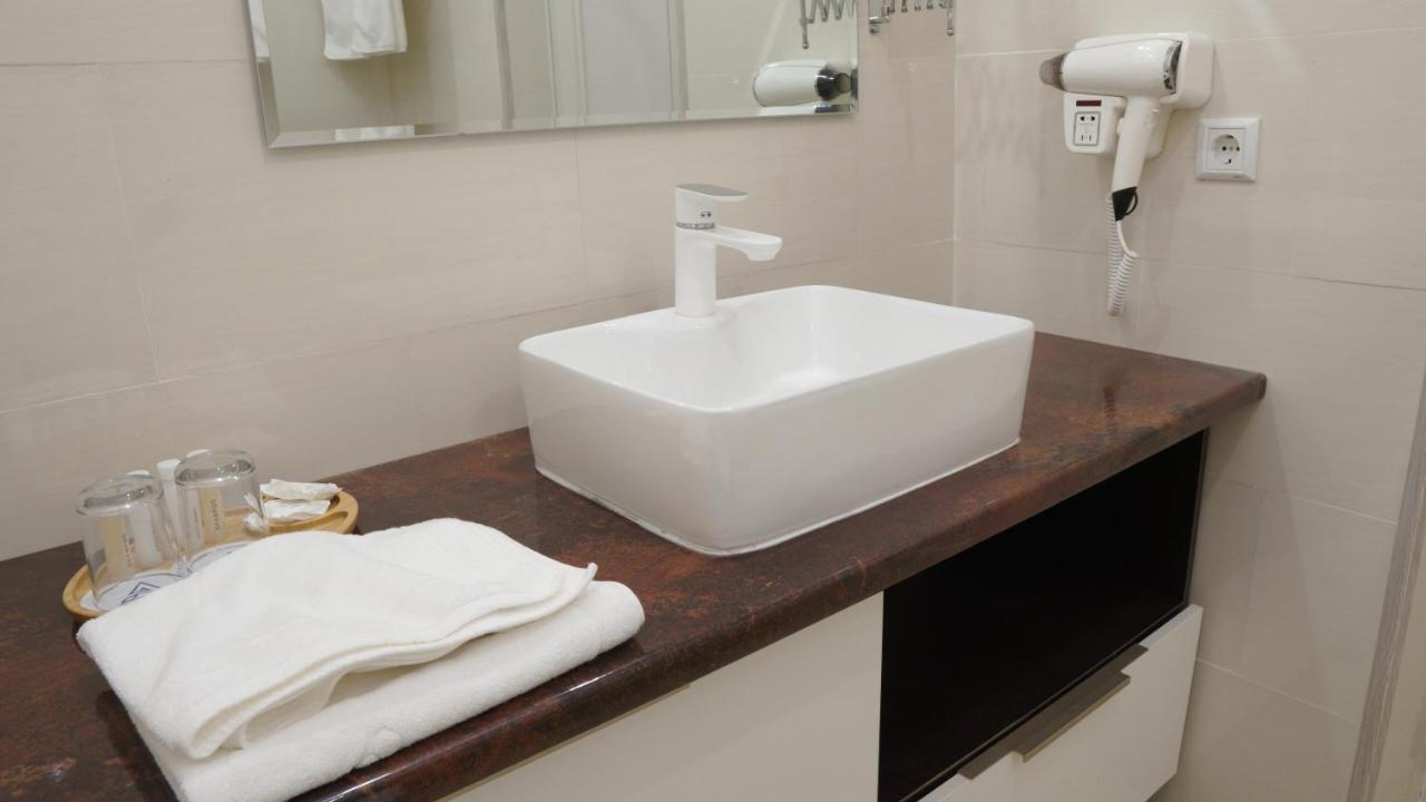 Atrium Hotel Bukhara Bagian luar foto